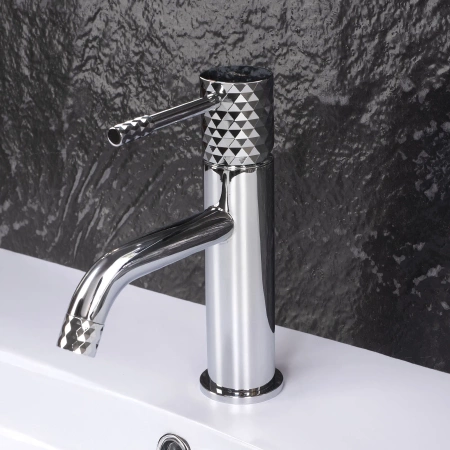 Bateria umywalkowa Rea Lungo Diamond Chrom Niska