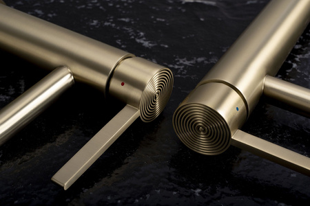 Bateria Umywalkowa Foster Złota Szczotkowana Niska